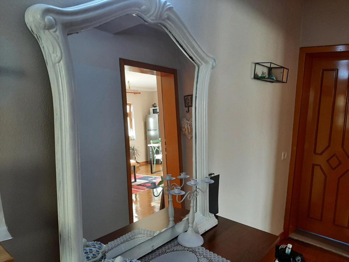 Cosy Central Apartment Shkodër Buitenkant foto